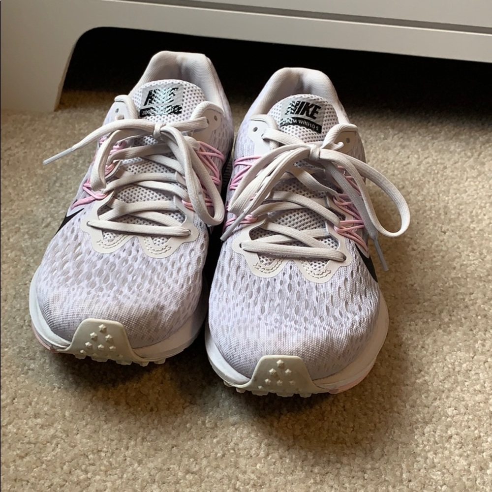 Women’s Nike athletic shoe